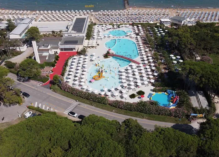 Riviera Resort Hotel