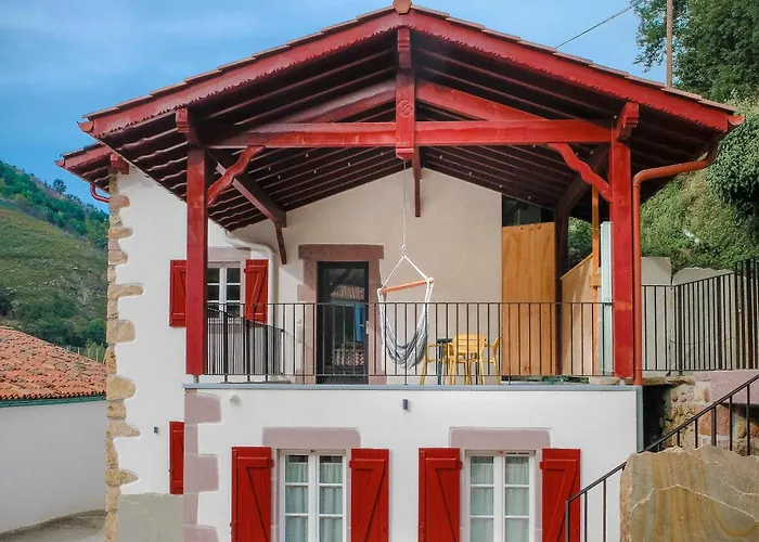 Logis Hotel Erreguina