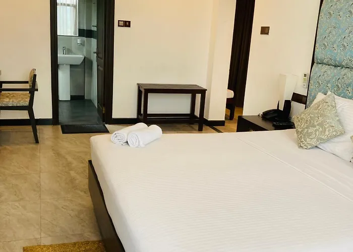 Riverbank Resort Gampola