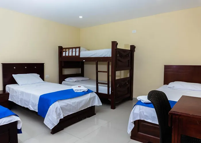 Hotel Arce Plaza