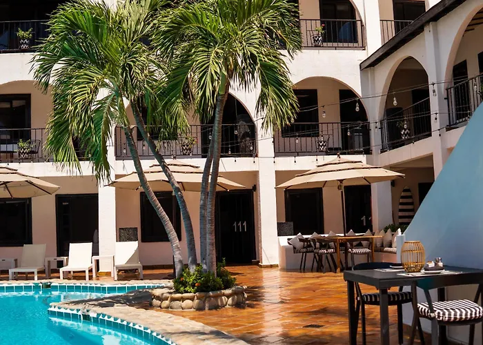 La Marina Inn