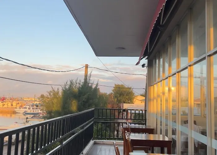 Coastline Hotel