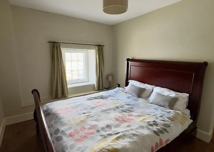Cross Hands Hotel