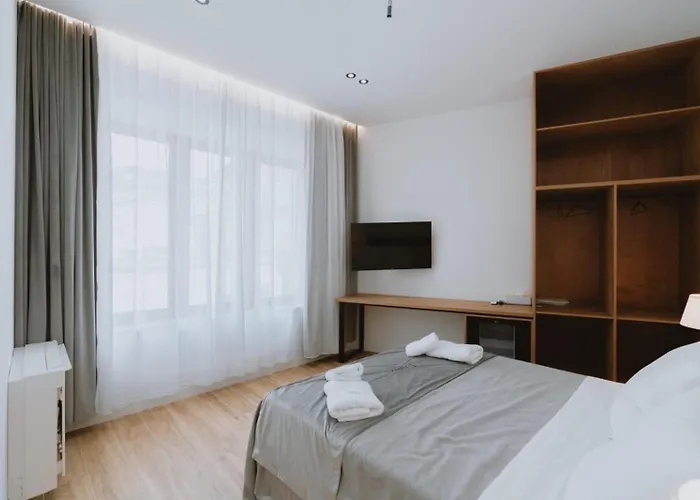 Dyrmo Hotel