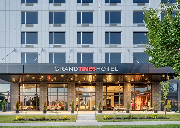 Grand Hotel Times Levis