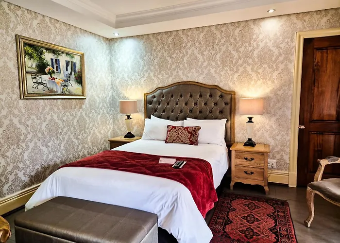 Three Rivers Lodge And Villas