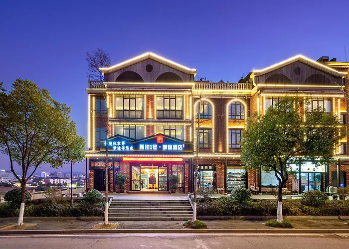 Zhangjiajie Dreamway Hotel-Free Airport-Zhangjiajie High-Speed Rail Pick-Up And Drop-Off Service