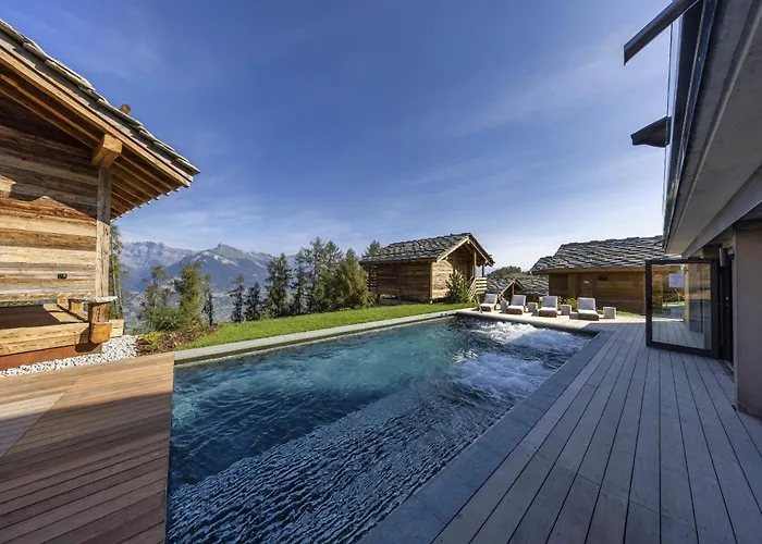 Mad Retreat Hotel
