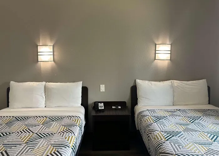 Motel 6-Mission, Tx