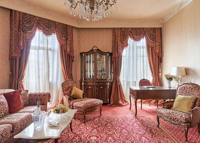 Hotel Bristol