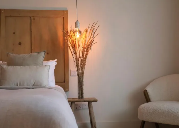 Fiddle + Bow Hotel