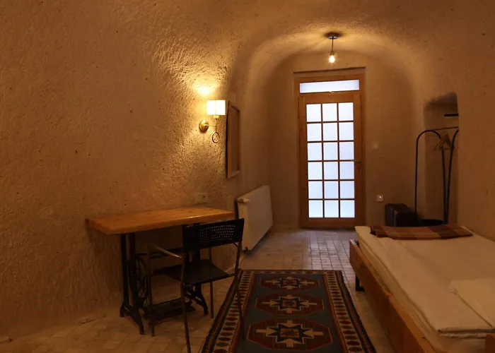 Pinhan Cave Suites