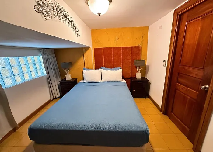 Oasis Hotel