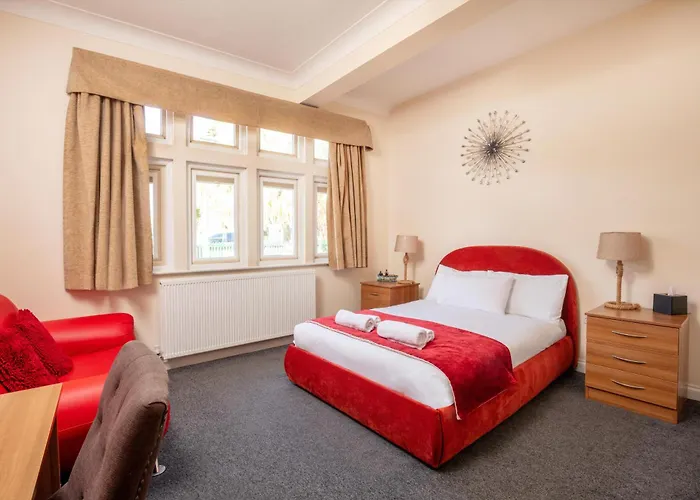 Dorset Arms Hotel