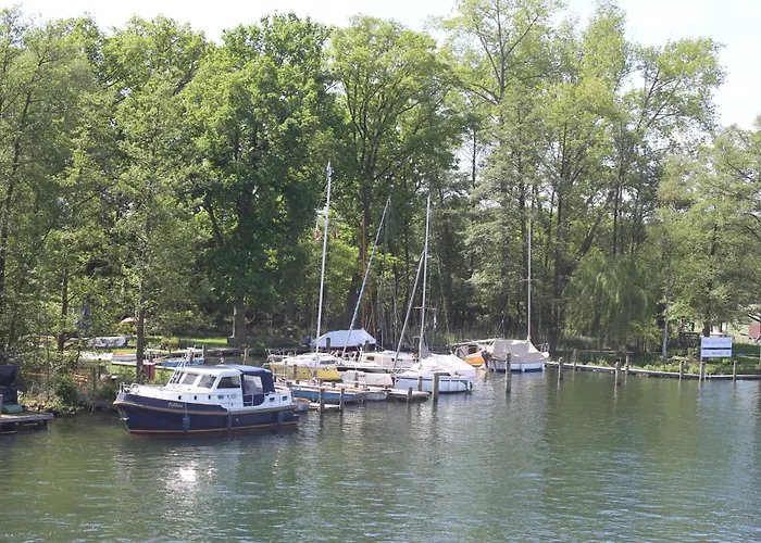 Ferienanlage - Zum See & Hotel