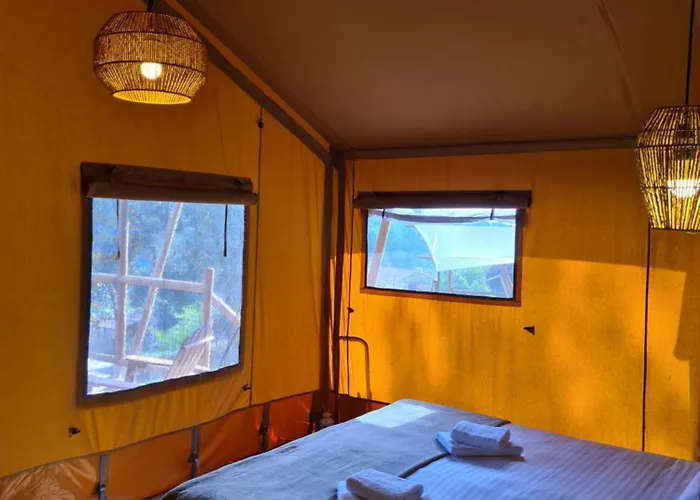 Hostal La Salut De Terrades
