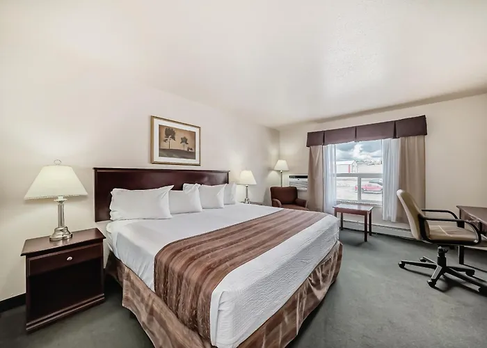 Grande Cache Inn & Suites