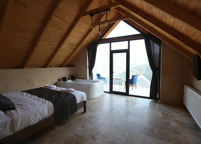 Toli Bungalow