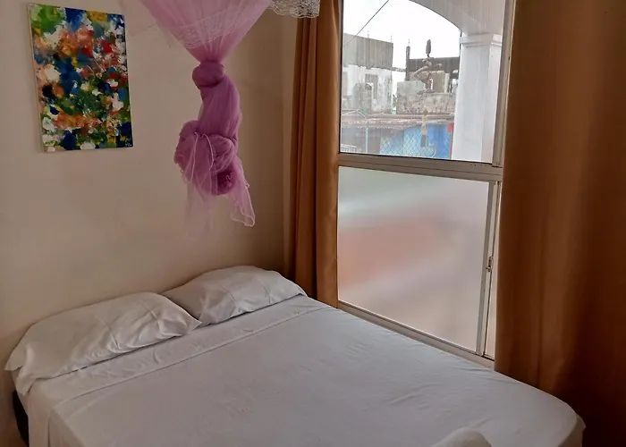 Christina'S Guest House Official