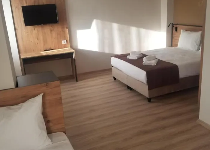 Center Royal Palace Hotel