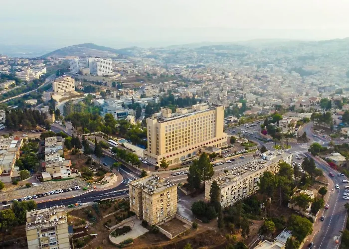 Plaza Nof Hagalil