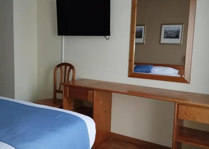 Hotel Covaleda Soria