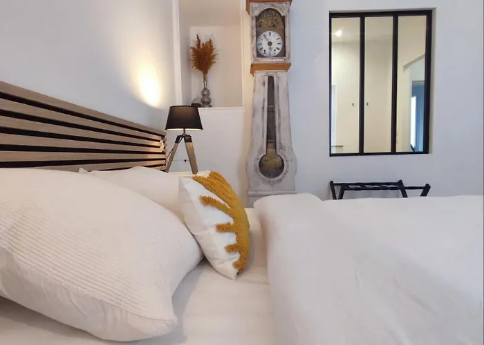 La Chambre Jaune - Chambre avec salle de bain