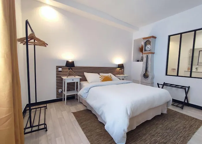 La Chambre Jaune - Chambre avec salle de bain