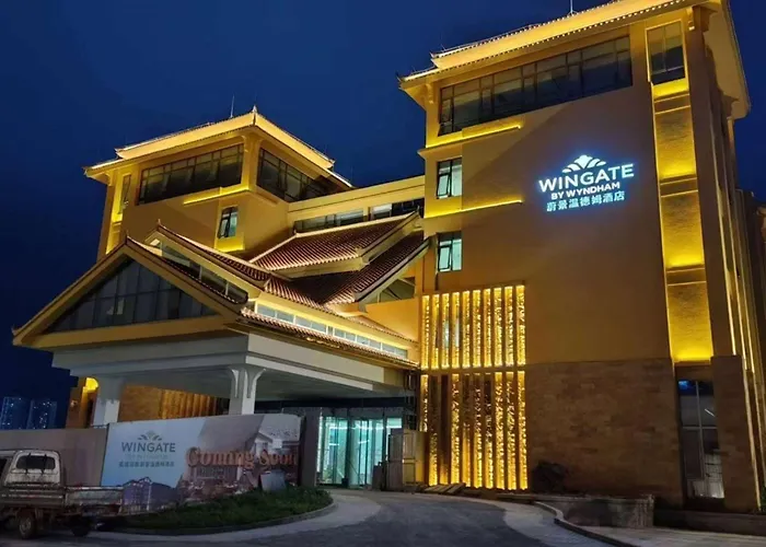 Wingate By Wyndham Libo Center