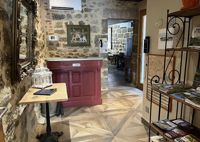 Le 19 - Suite 19 - 50m2 - Centre Historique - Clim