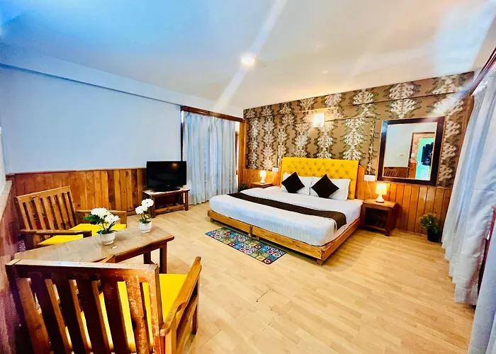 Ganga Lodge - Affordable Luxury Stay Near Mall Road Manali