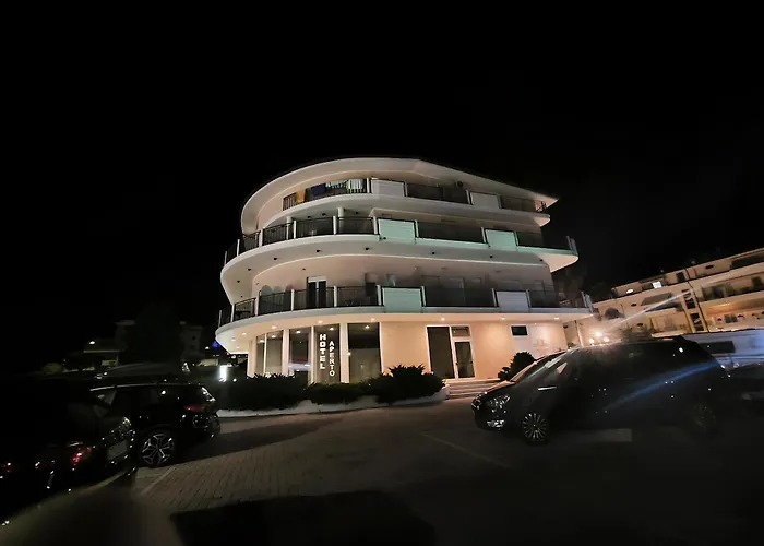 Eu Ropa Hotel
