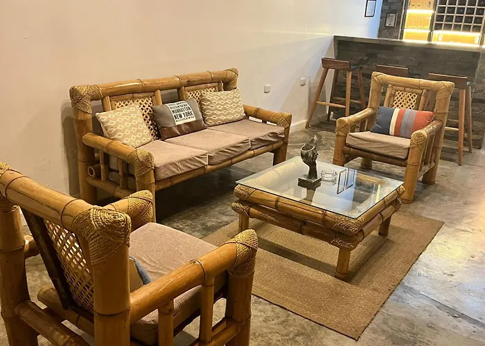 Hotel Chicama Home And Lounge