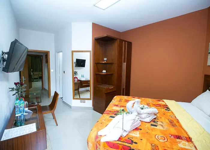 Wakola Hotel Cheikh Anta Diop