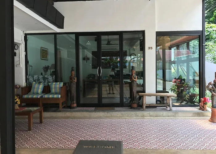 Rcn Court & Inn