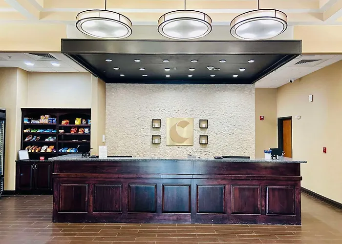 Comfort Inn & Suites Shawnee - Kansas City