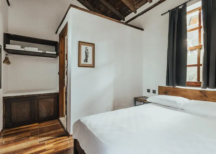 Eski Yeni Tatil Evi Olympos
