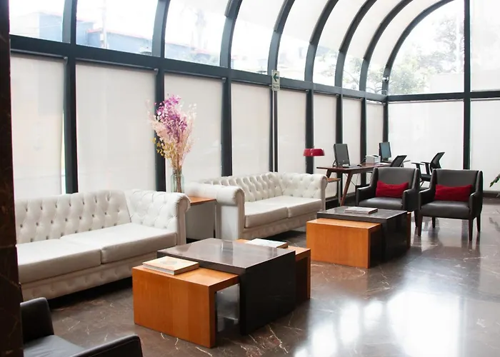 J&A Classic Hotel