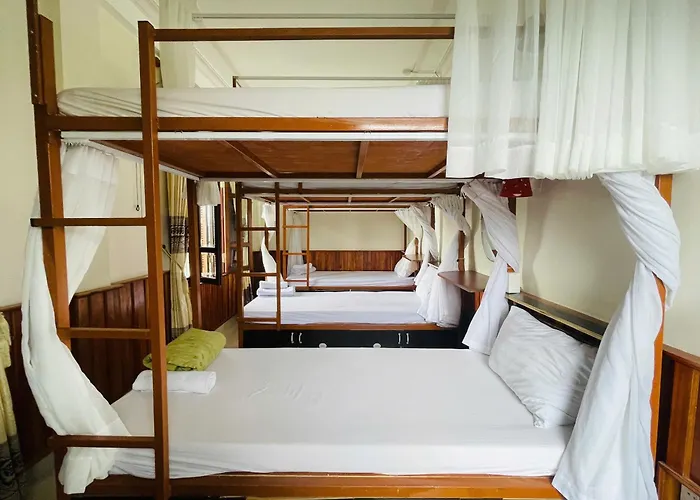Nam Phuong Riverside Villa