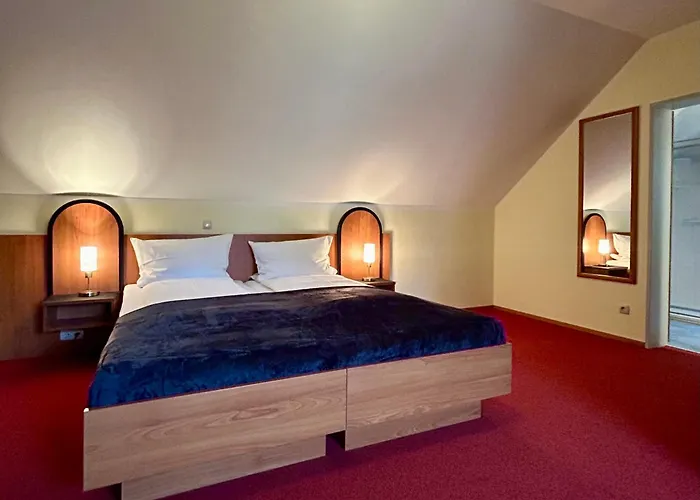 The Lodge Hotel By American Ease Grafenwoehr