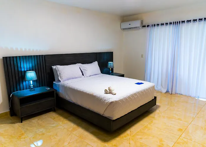 El Colibri Hotel