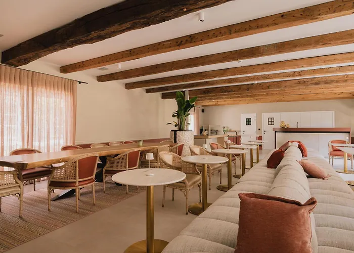 Hotel De Baian