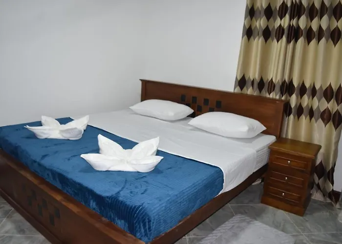 Green Garden Bungalow