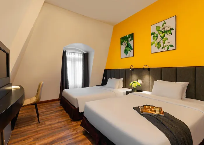 Nature Hotel - Luong The Vinh