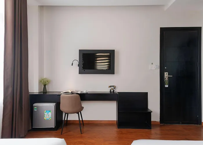 Nature Hotel - Luong The Vinh
