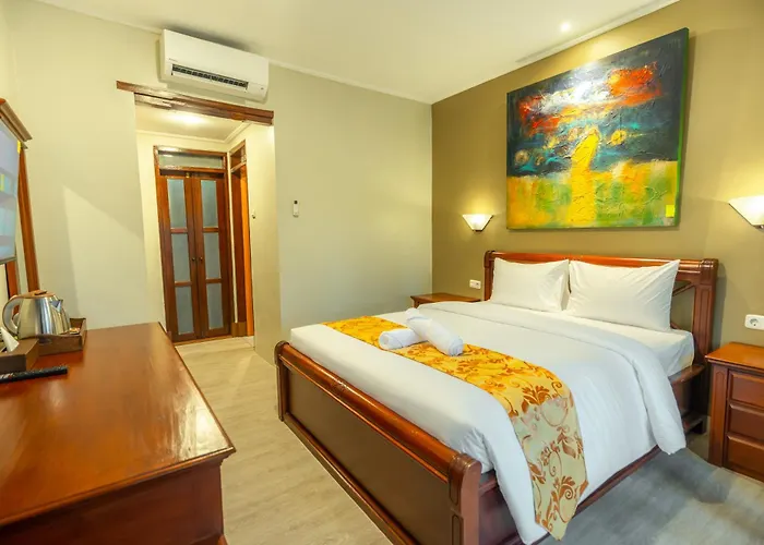 The Central Lovina Hotel & Restaurant