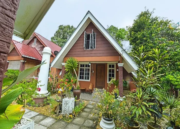 Oyo 90642 Twin Mutiara Chalet & Homestay