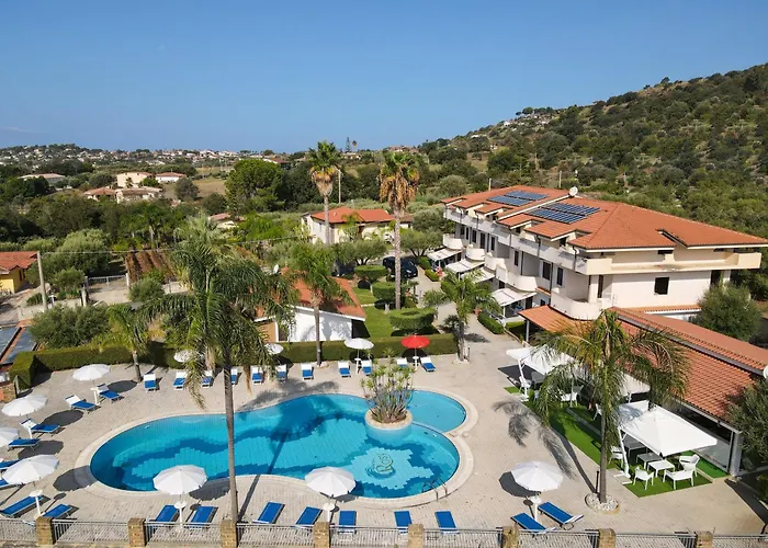 Rosy Hotel Residence
