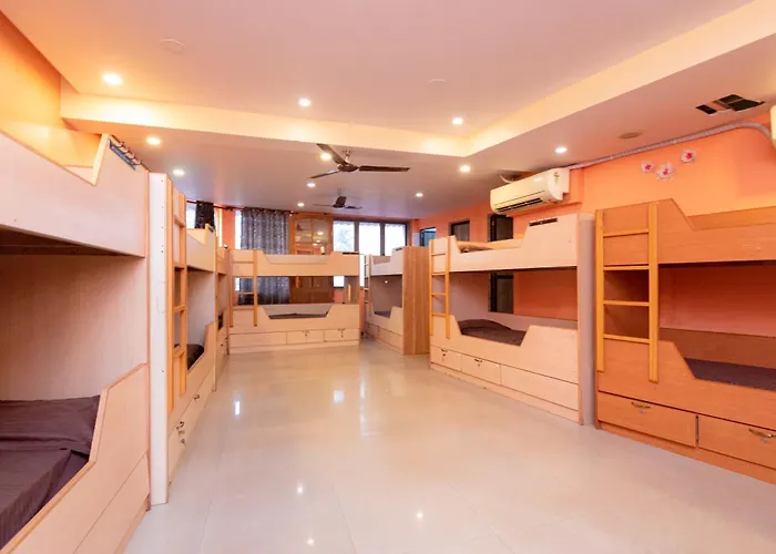 Hotel Avisha Residency
