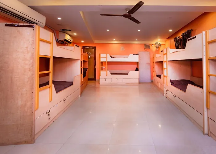 Hotel Avisha Residency